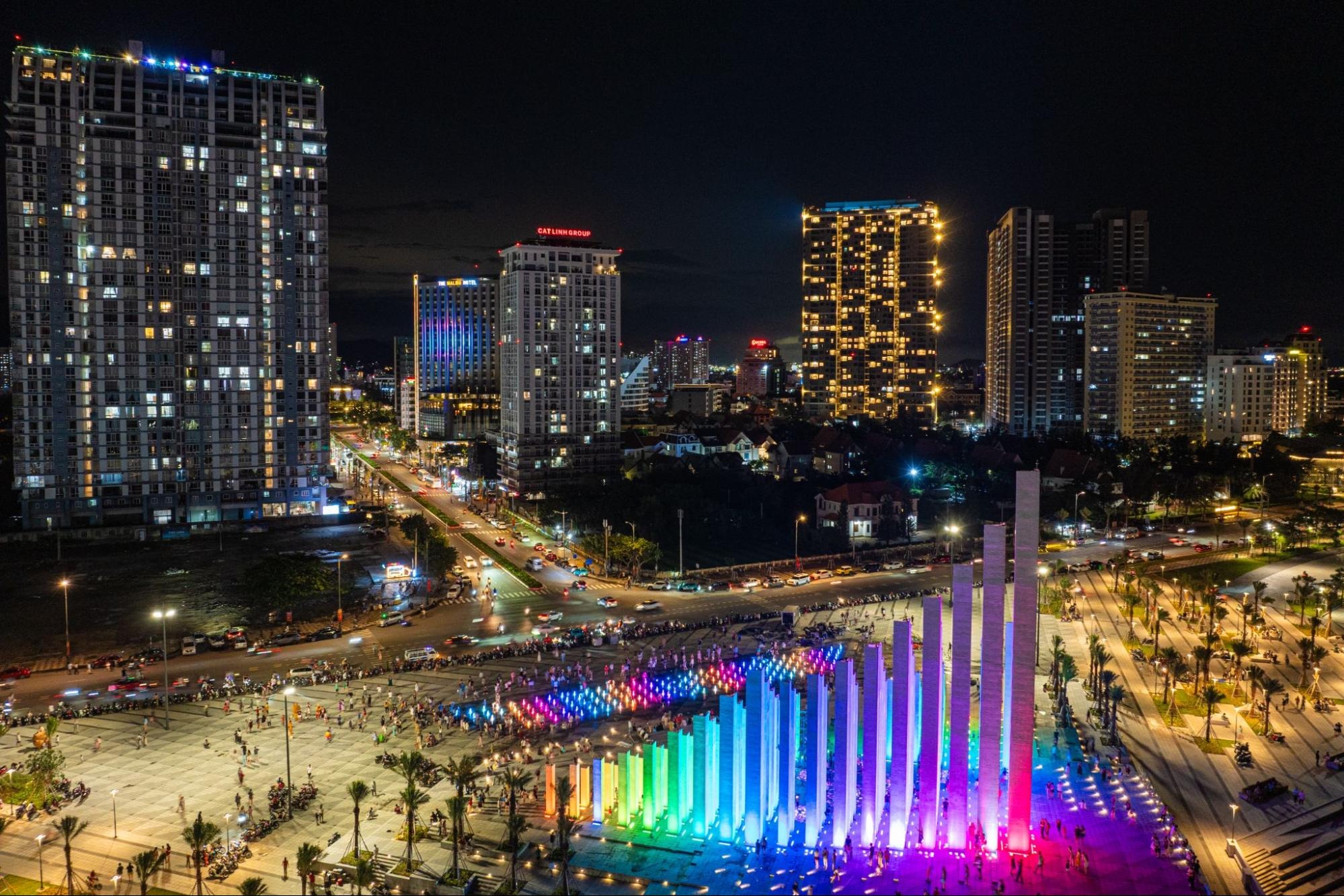 붕따우 백비치 땀땅 광장 사진