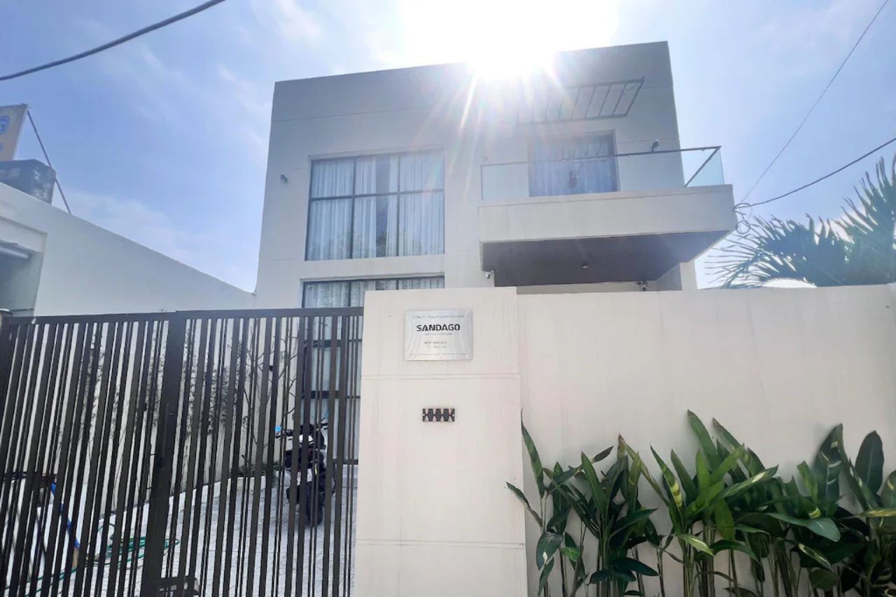 붕따우 풀빌라 건물 정면 사진